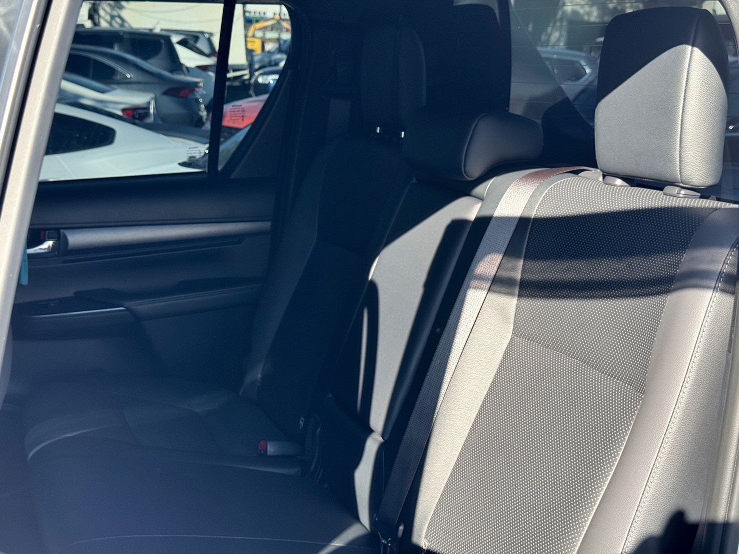 2023 Toyota Hilux 2.8 戰術白