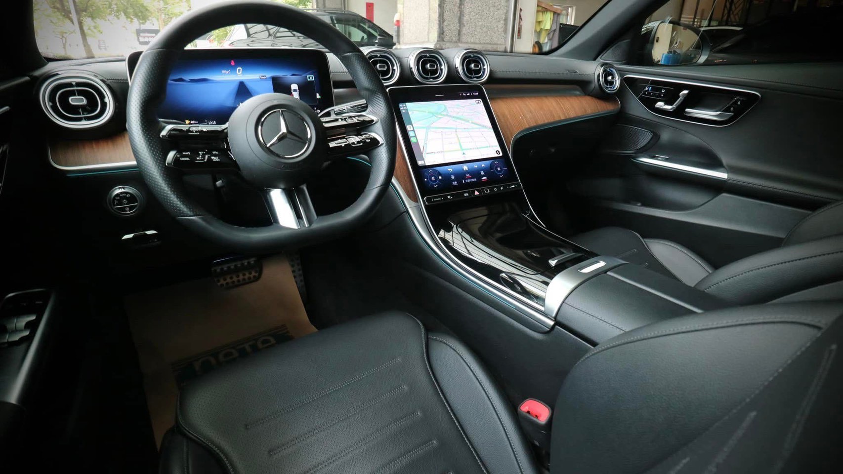 2022 M-Benz C-Class Sedan C300 曜石黑