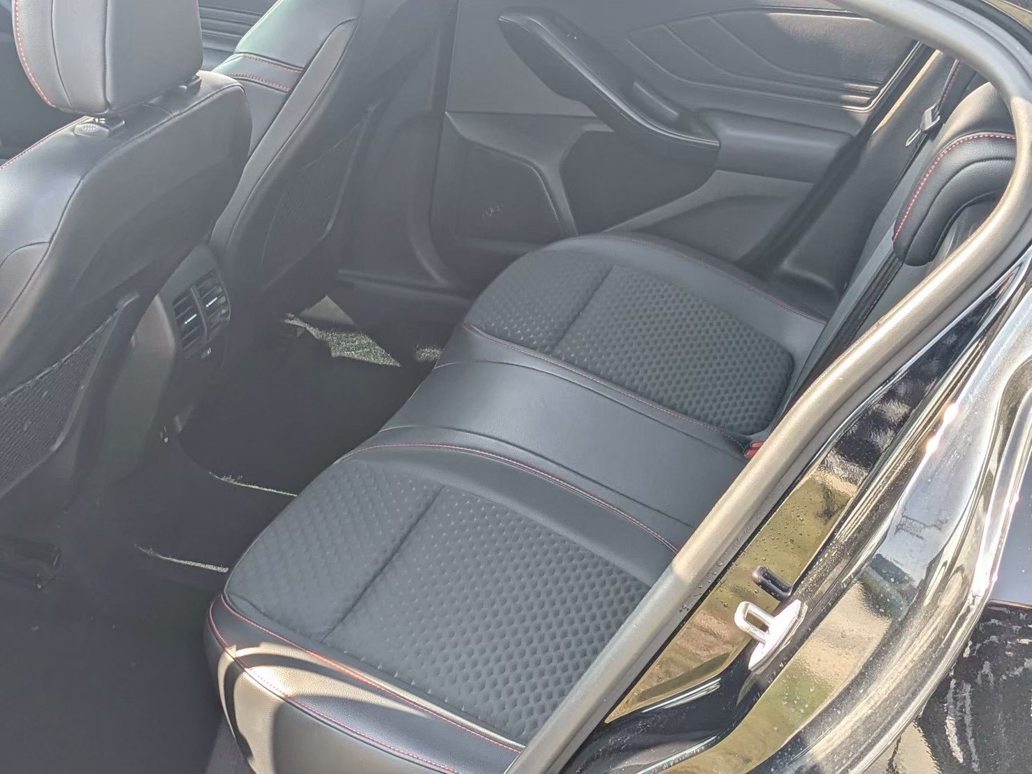 2021 focus st-line lommel版