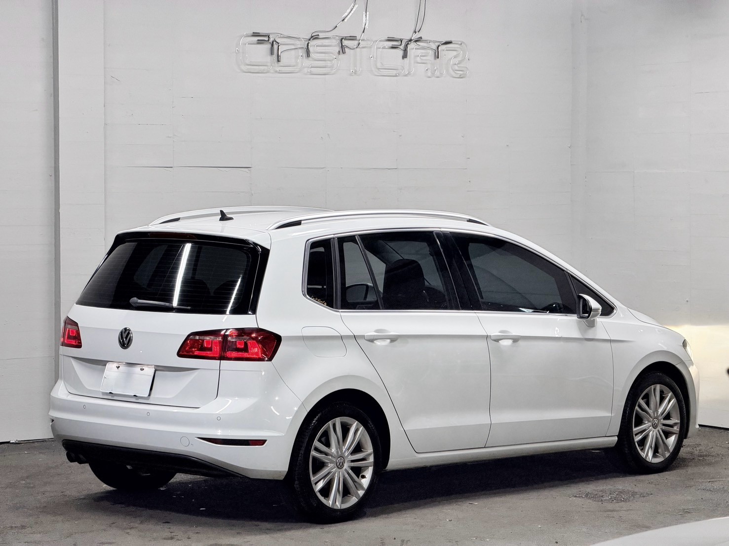 2017 Volkswagen Golf Sportsvan 280 TSI Highline 冰川白