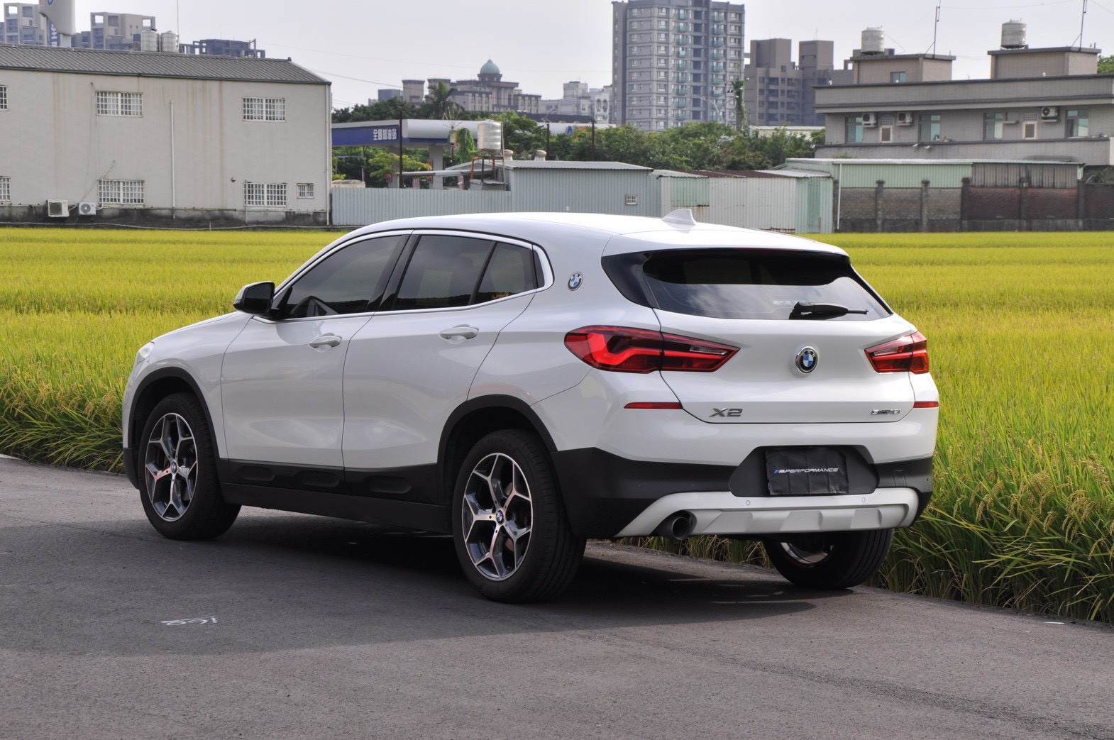 2018 BMW X2 sDrive18i 極地白