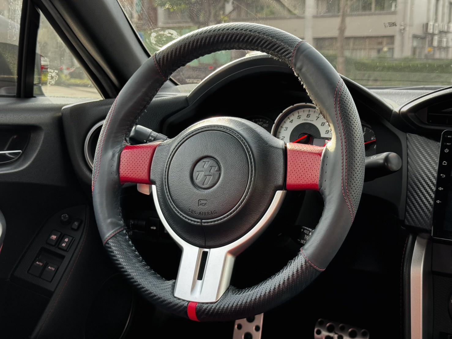 2015 Toyota 86 2.0 Limited 競技紅