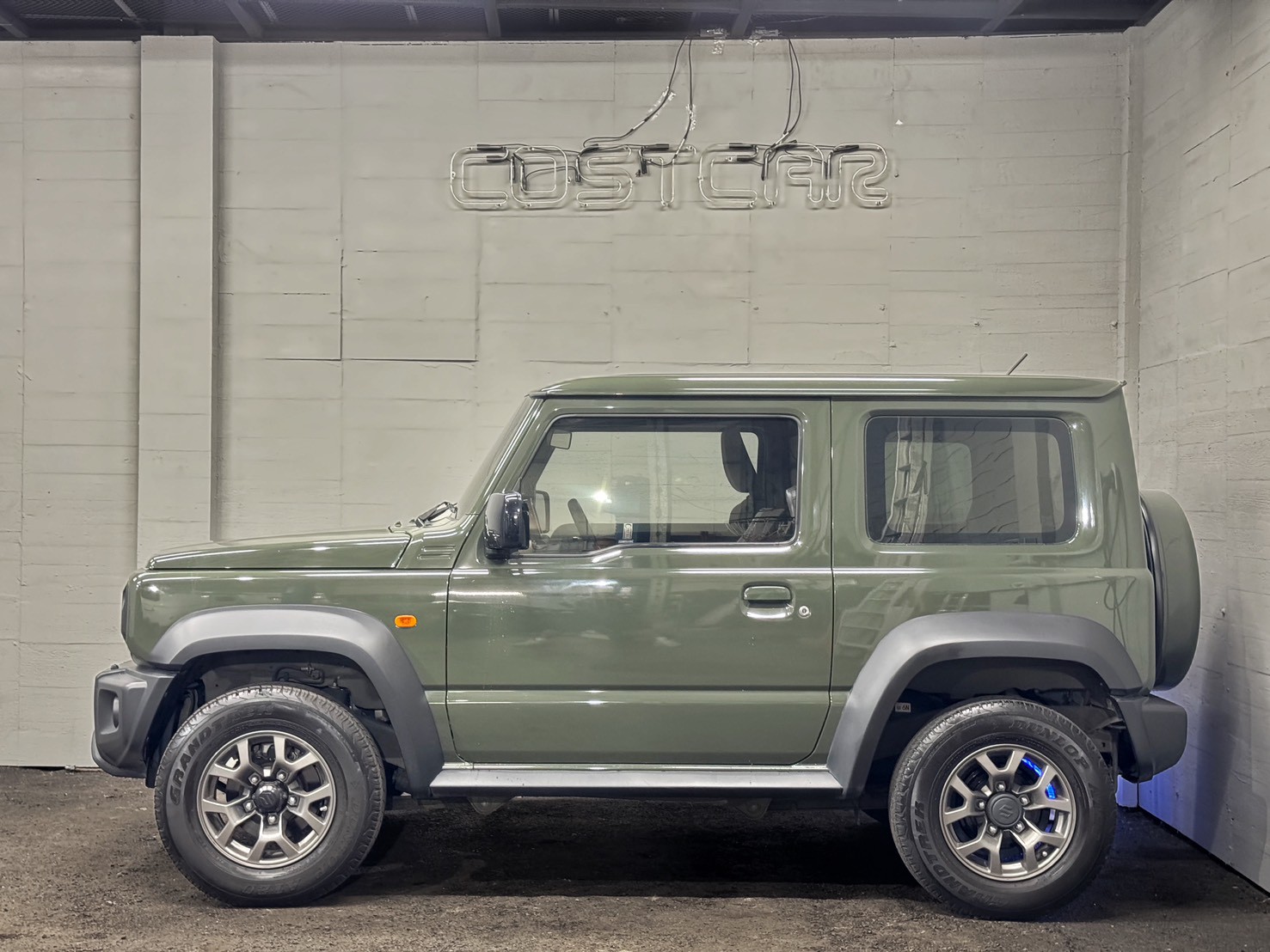 2021 Suzuki Jimny 1.5 GLX 戰術綠