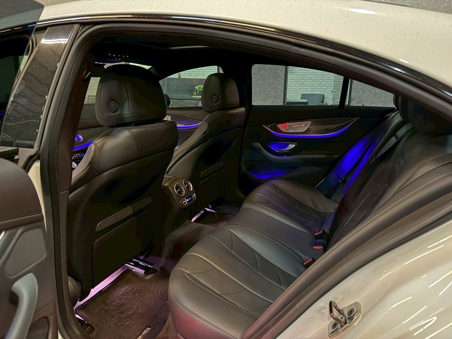 2020 M-Benz CLS AMG 53 4MATIC+極地白