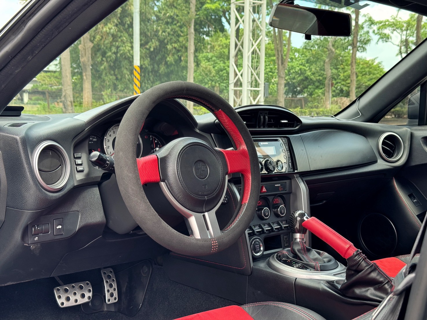 2012 Toyota 86 2.0 Aero 武士黑