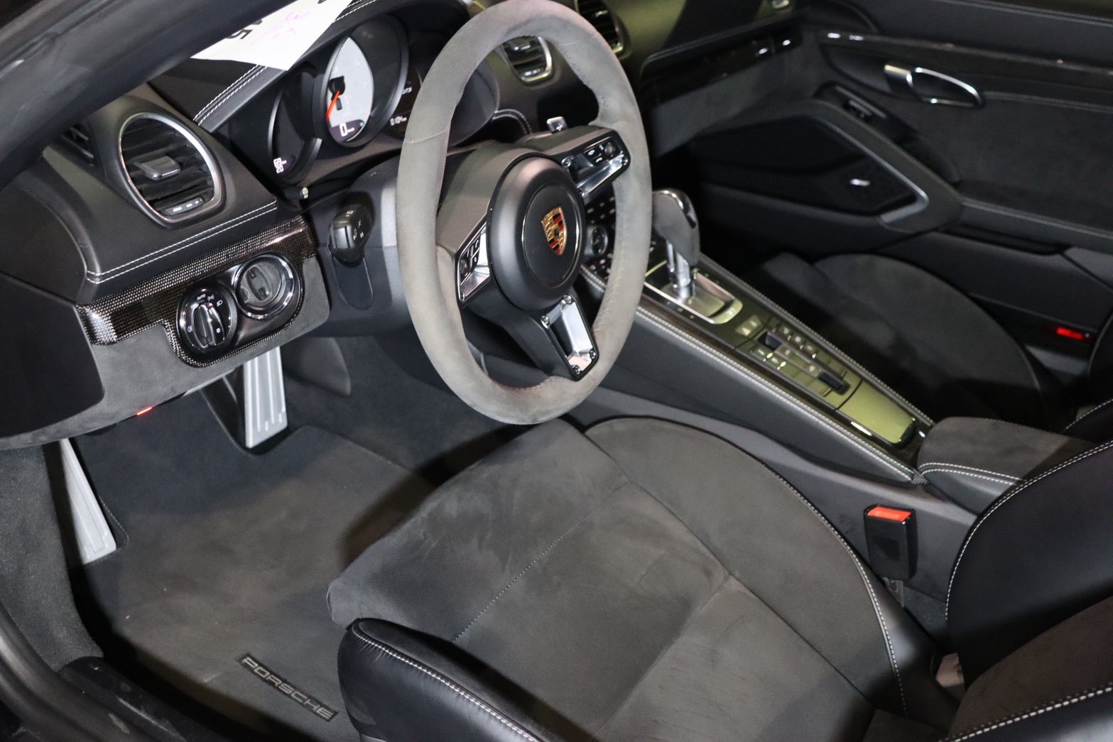 2018 Porsche 718 Boxster 2.5 GTS 午夜紫