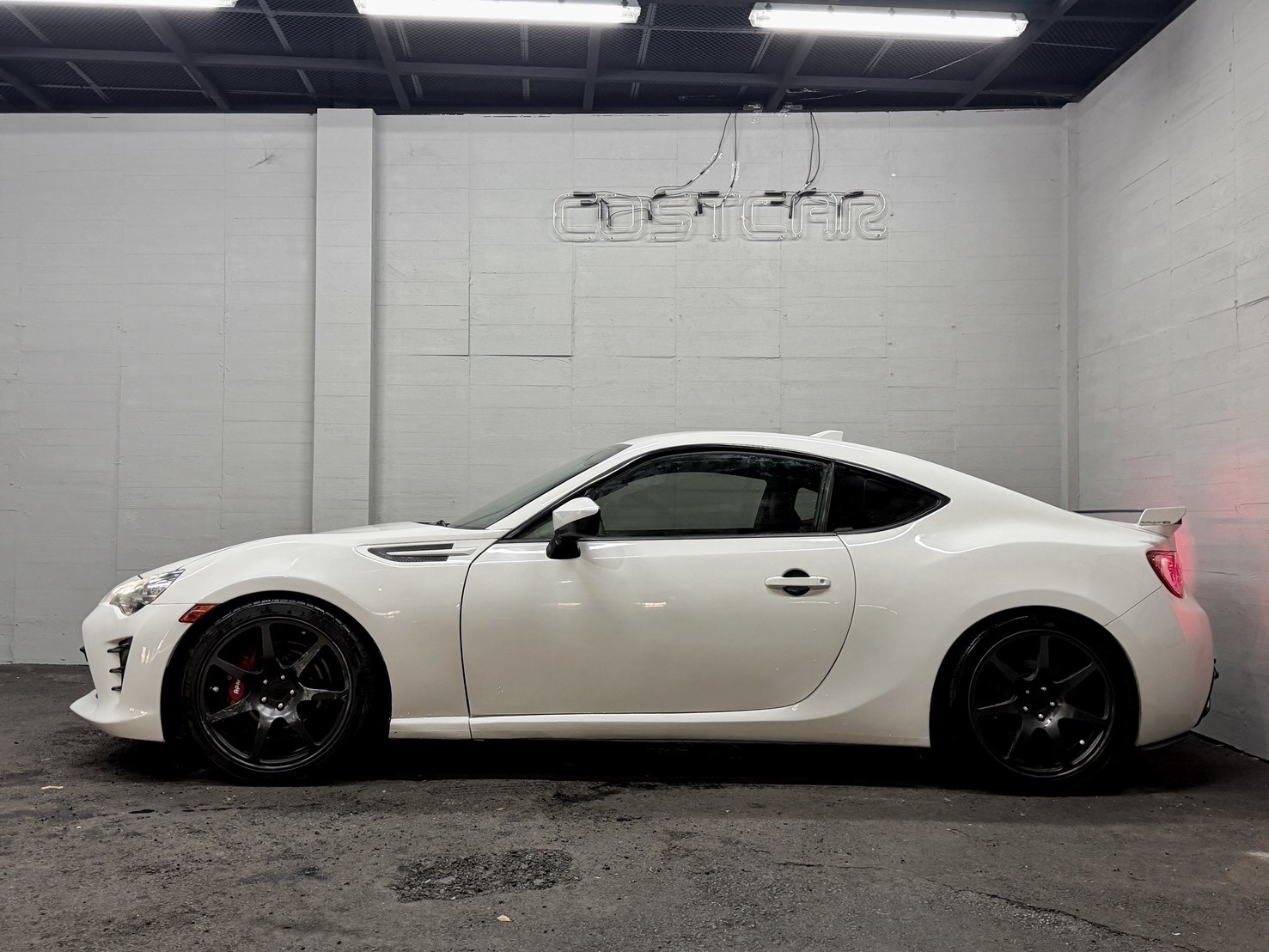 2017 Toyota 86 2.0 Limited 珍珠白