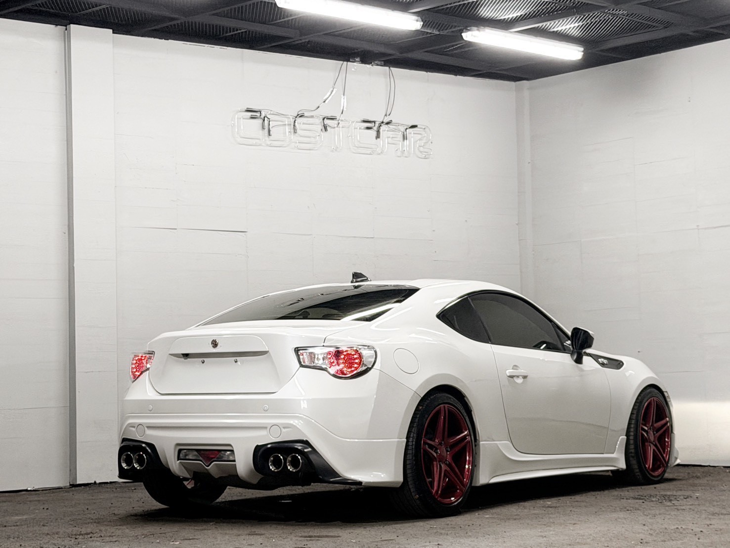 2018 Toyota 86 2.0 Limited 雪貂白