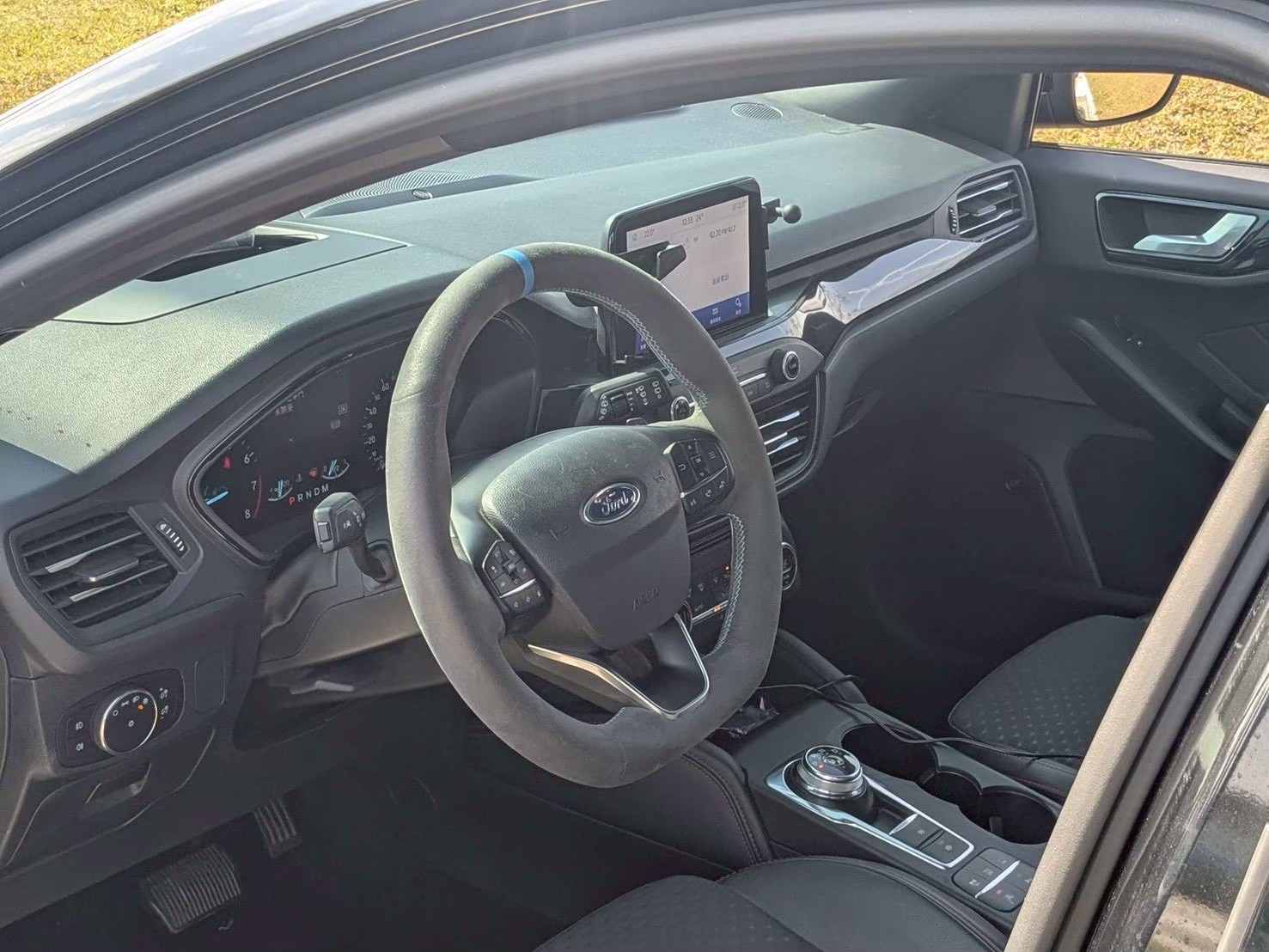 2021 focus st-line lommel版
