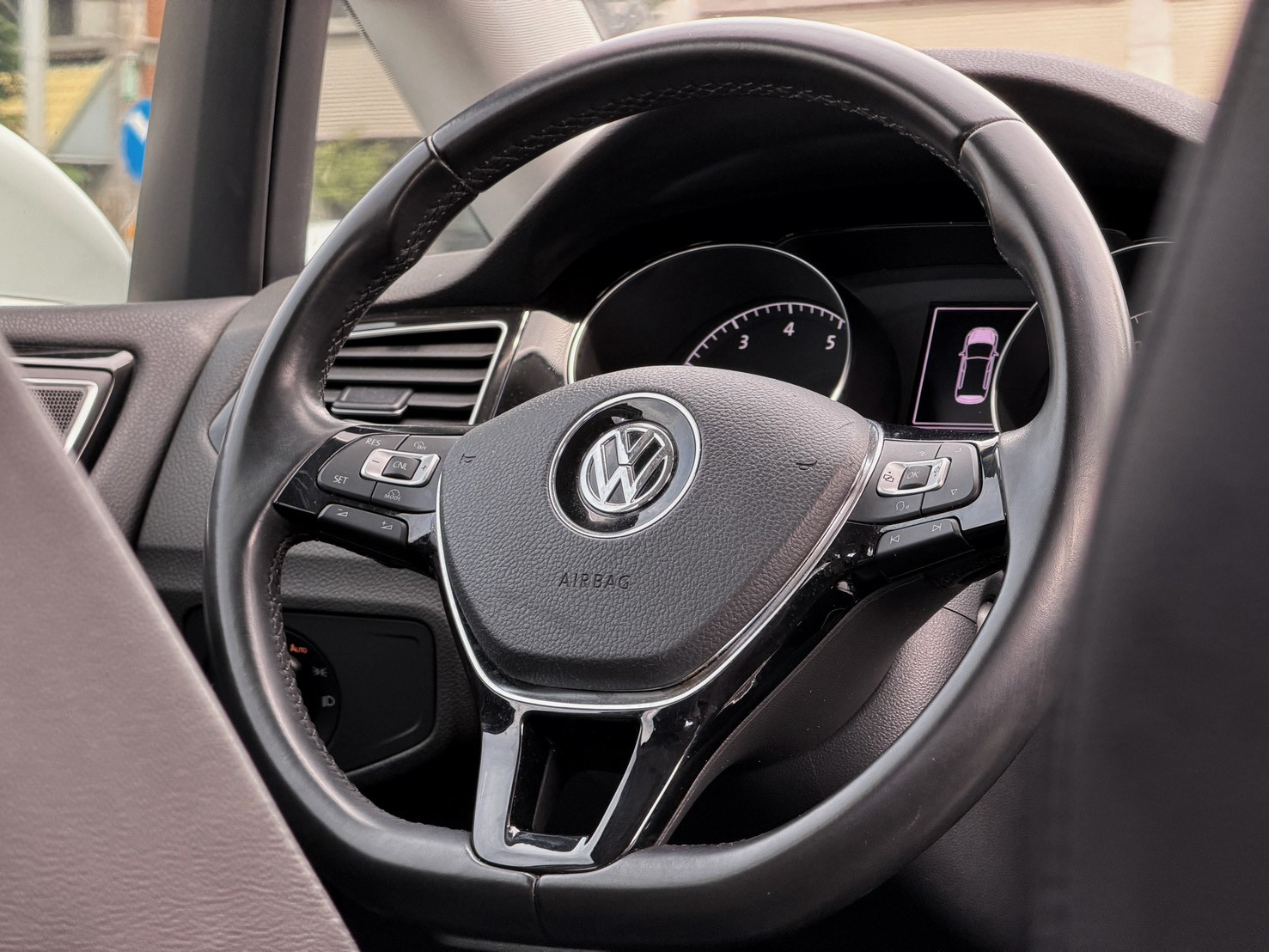 2017 Volkswagen Golf Sportsvan 280 TSI Highline 冰川白
