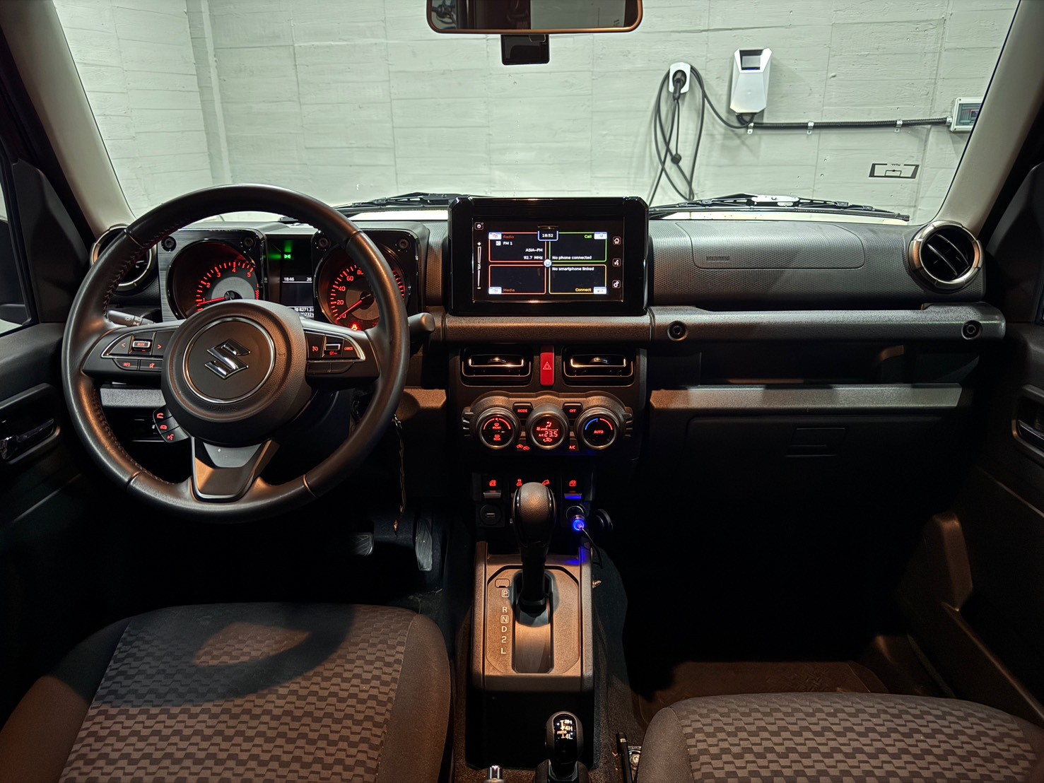 2021 Suzuki Jimny 1.5 GLX 戰術綠