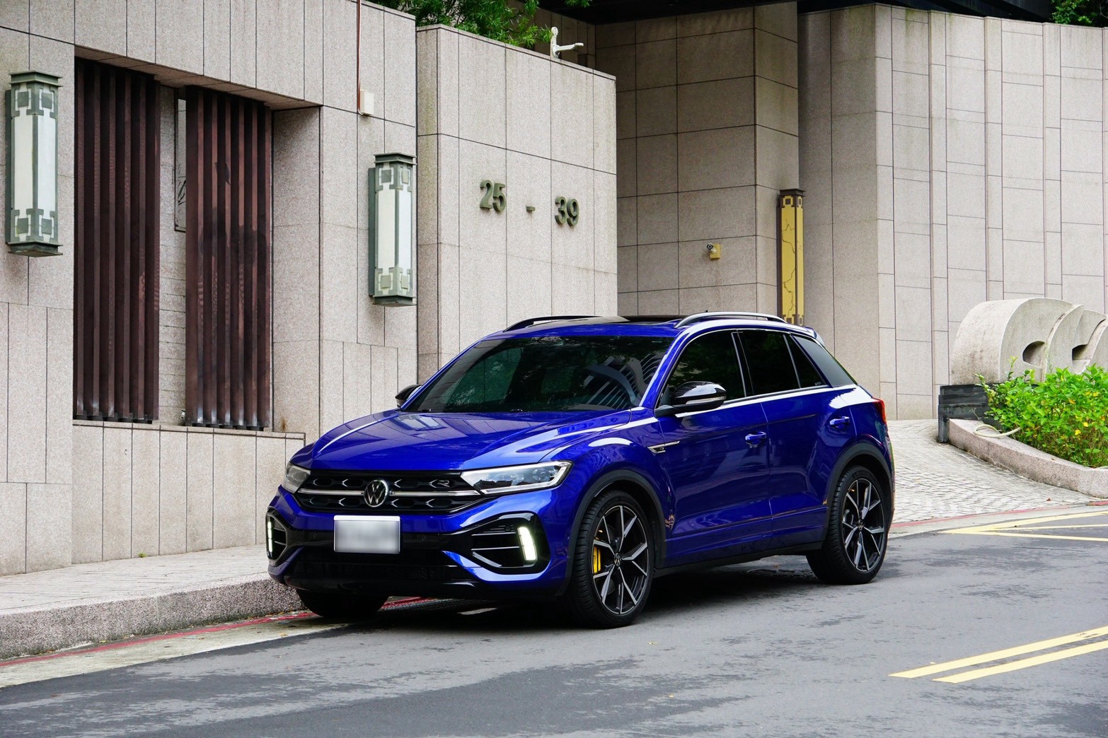 2022 Volkswagen T-ROC R 炫光藍