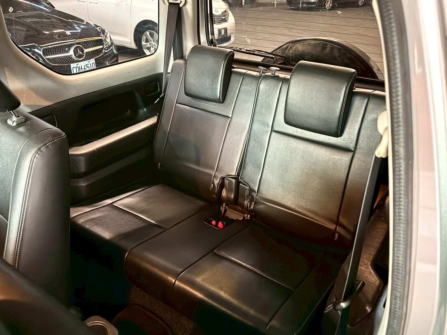 2015 Suzuki Jimny 1.3 大地灰