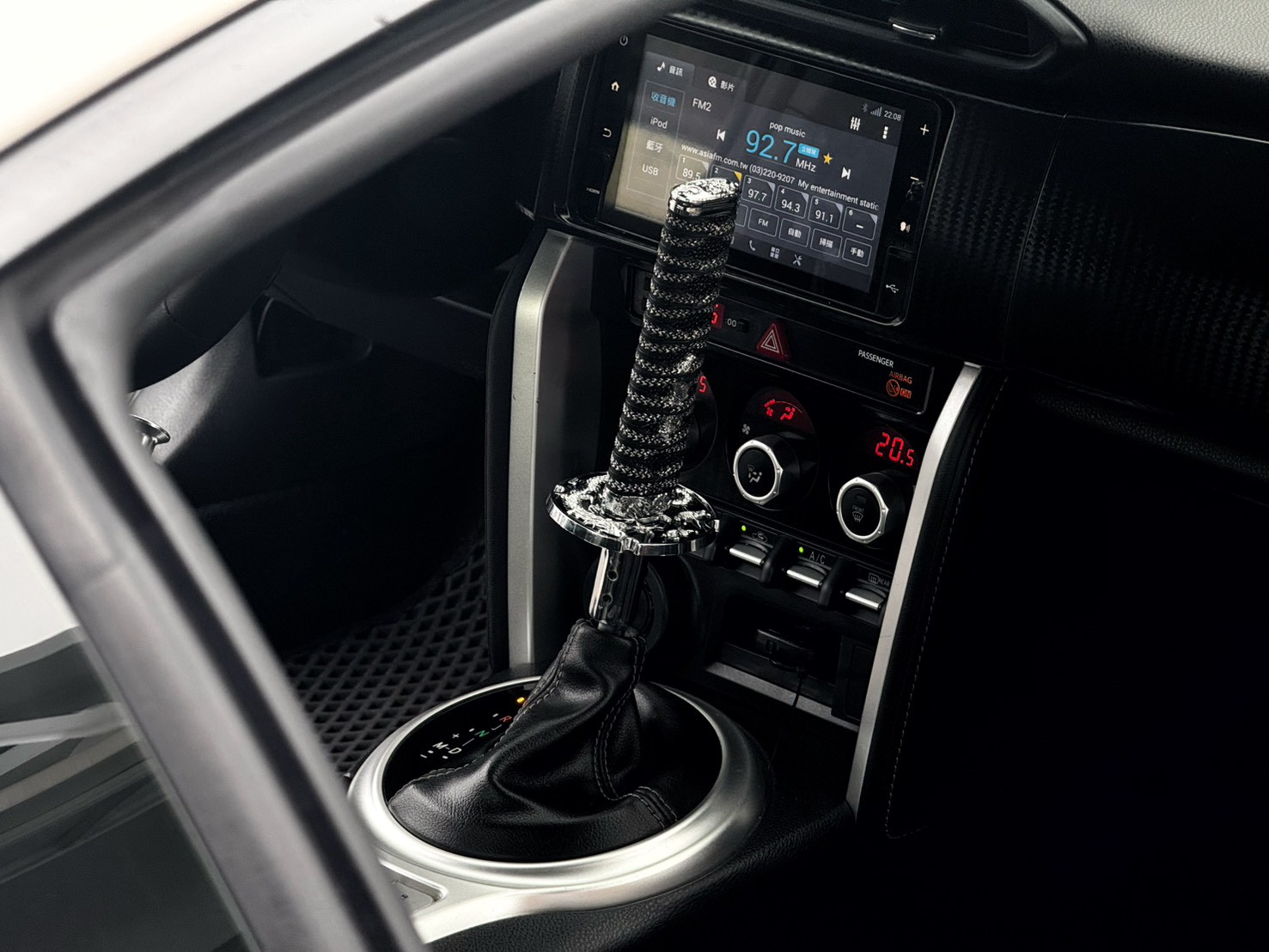 2018 Toyota 86 2.0 Limited 雪貂白