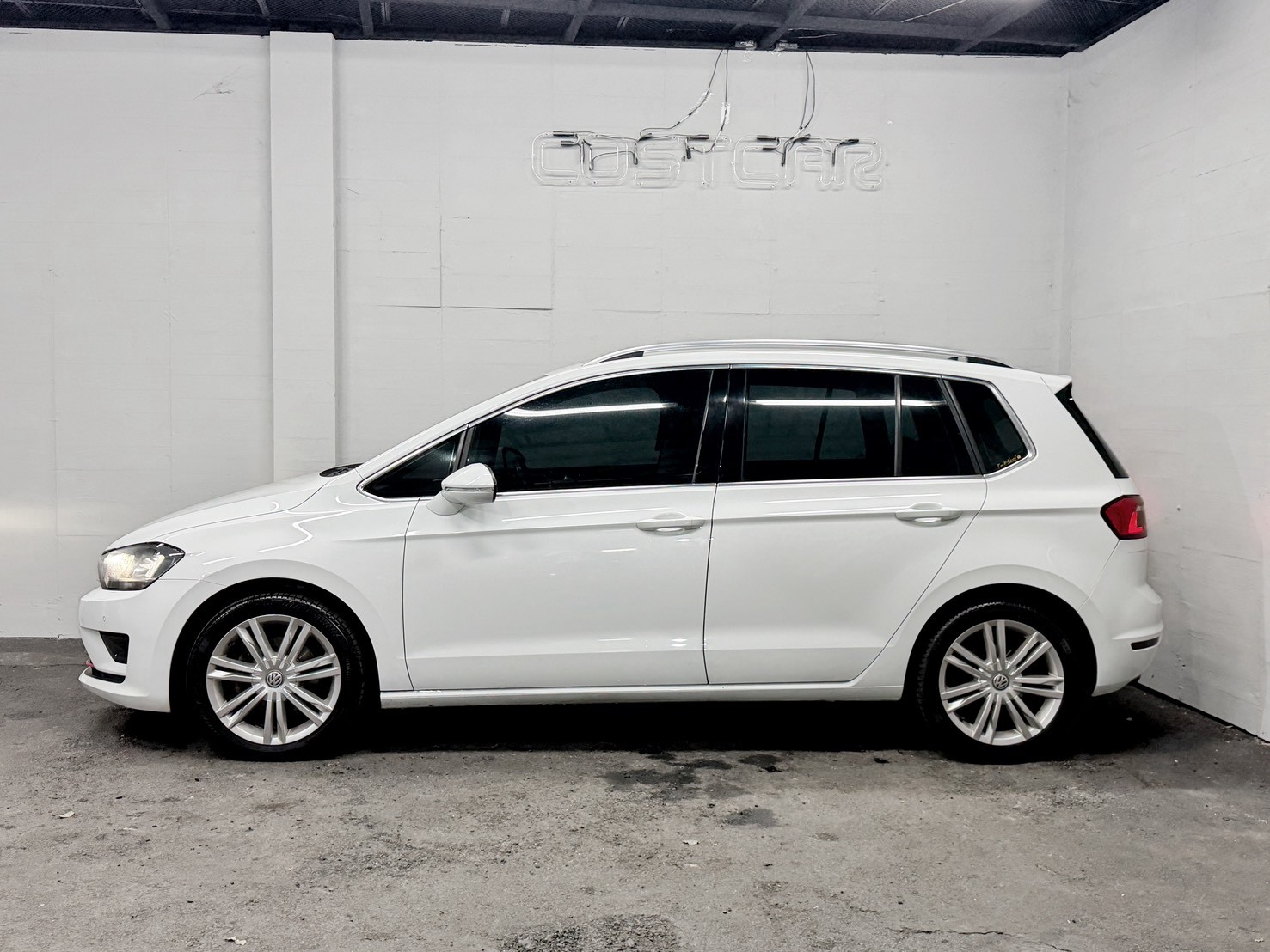 2017 Volkswagen Golf Sportsvan 280 TSI Highline 冰川白