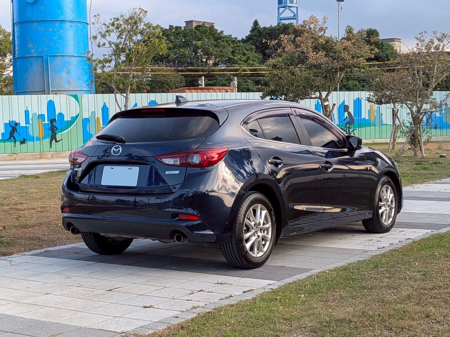 2018 mazda3 低階找錢版本