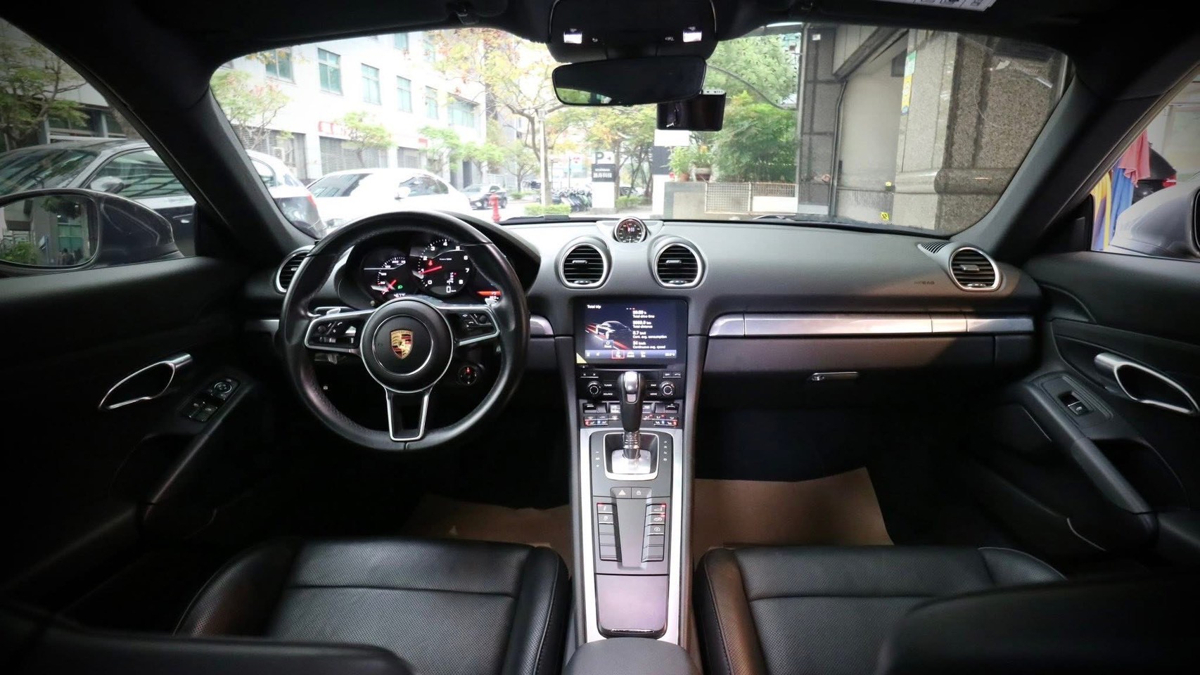 2019 Porsche Cayman 2.0 瑪瑙灰