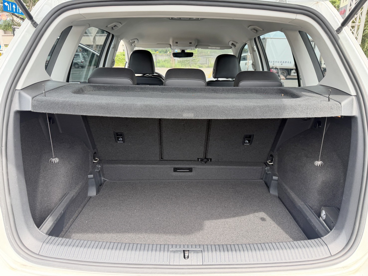 2017 Volkswagen Golf Sportsvan 280 TSI Highline 冰川白
