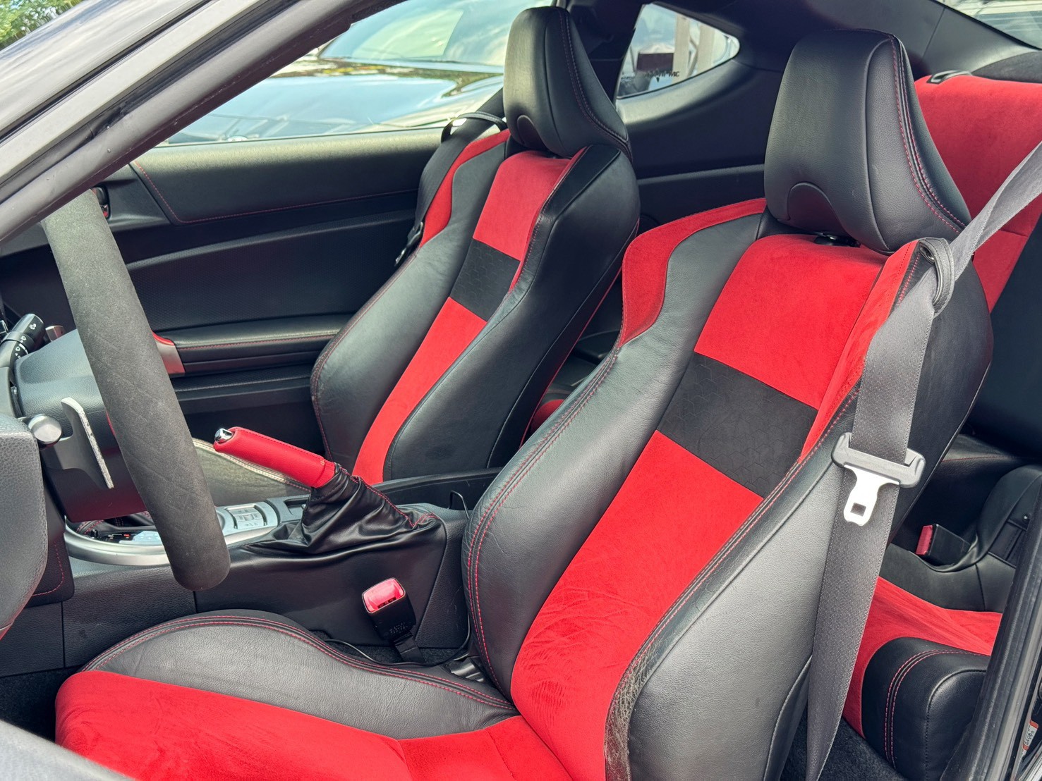 2012 Toyota 86 2.0 Aero 武士黑