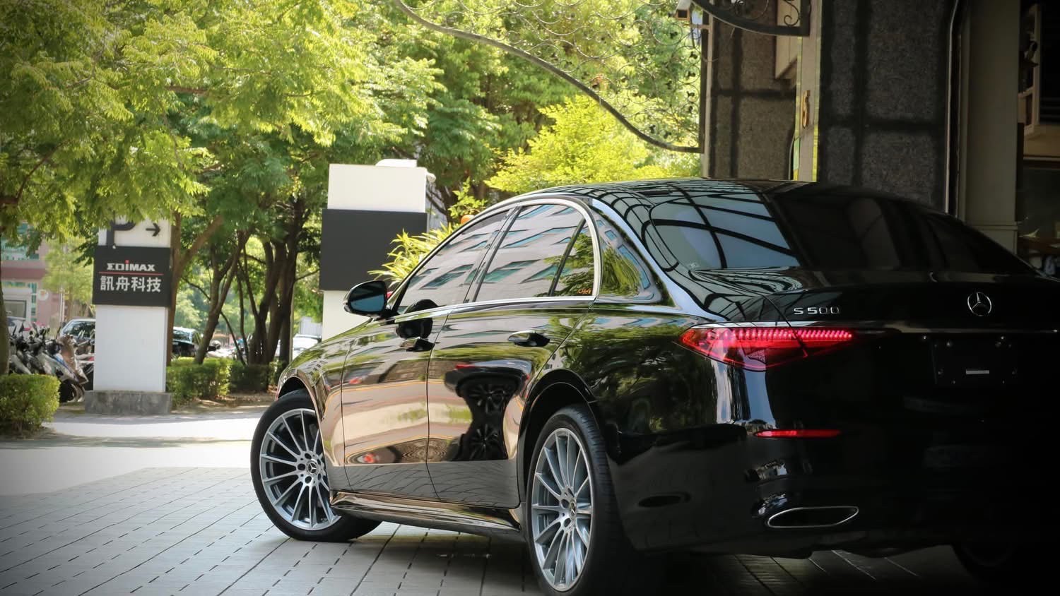 2022 M-Benz S-Class S500 4MATIC L 總裁黑