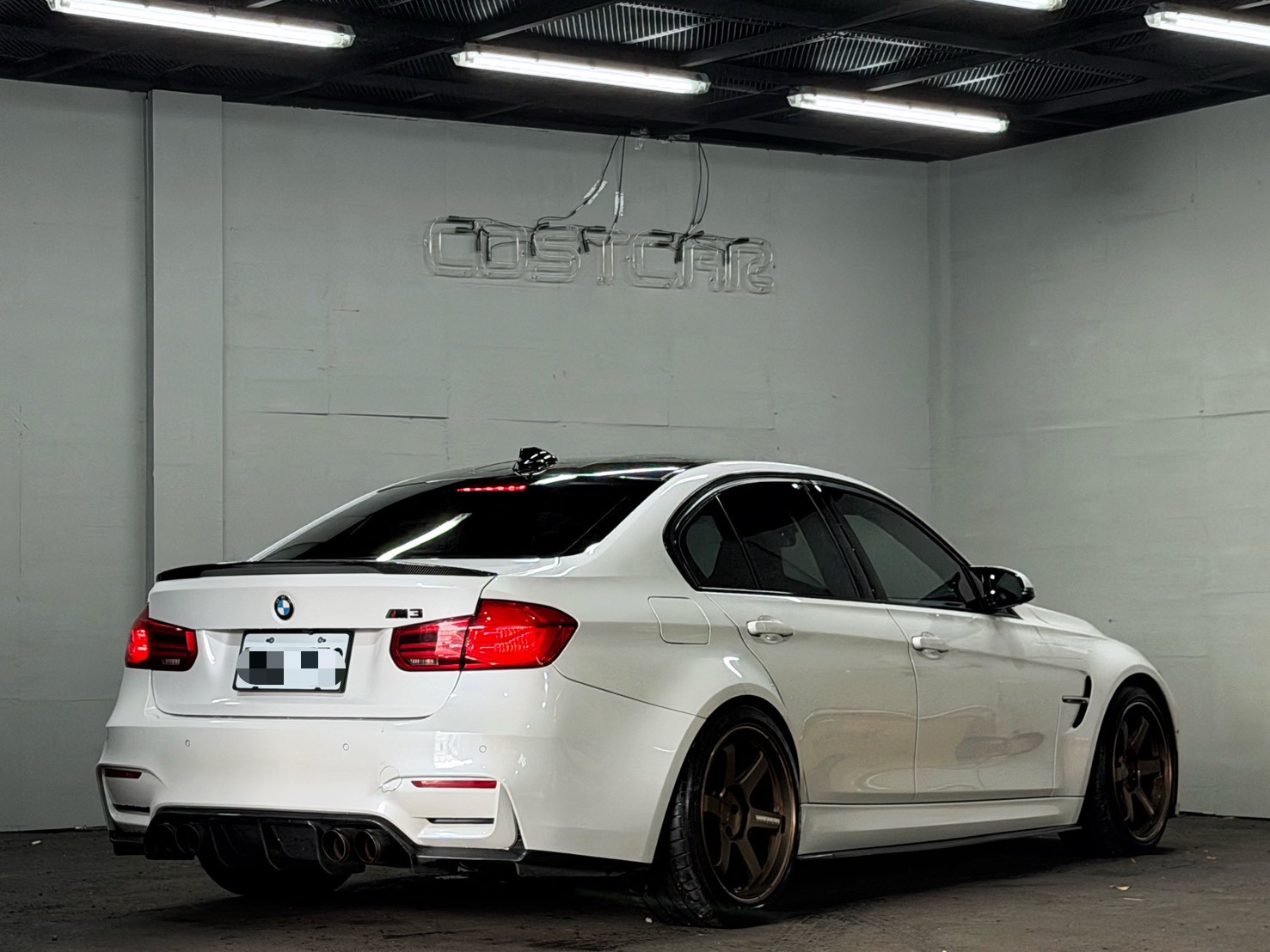 2016 BMW 3-Series Sedan M3 極地白