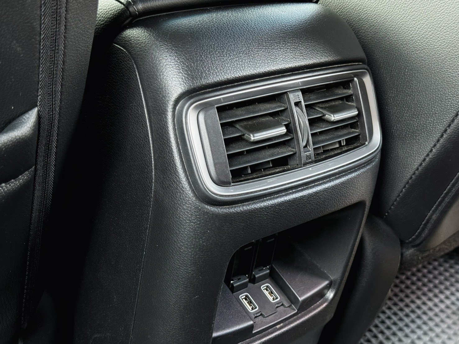 2019 Honda CR-V 1.5 S 雲朵白