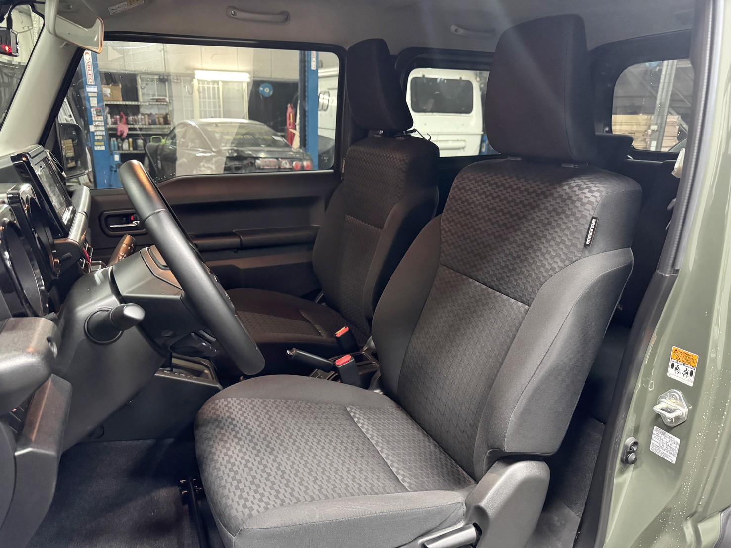 2021 Suzuki Jimny 1.5 GLX 戰術綠