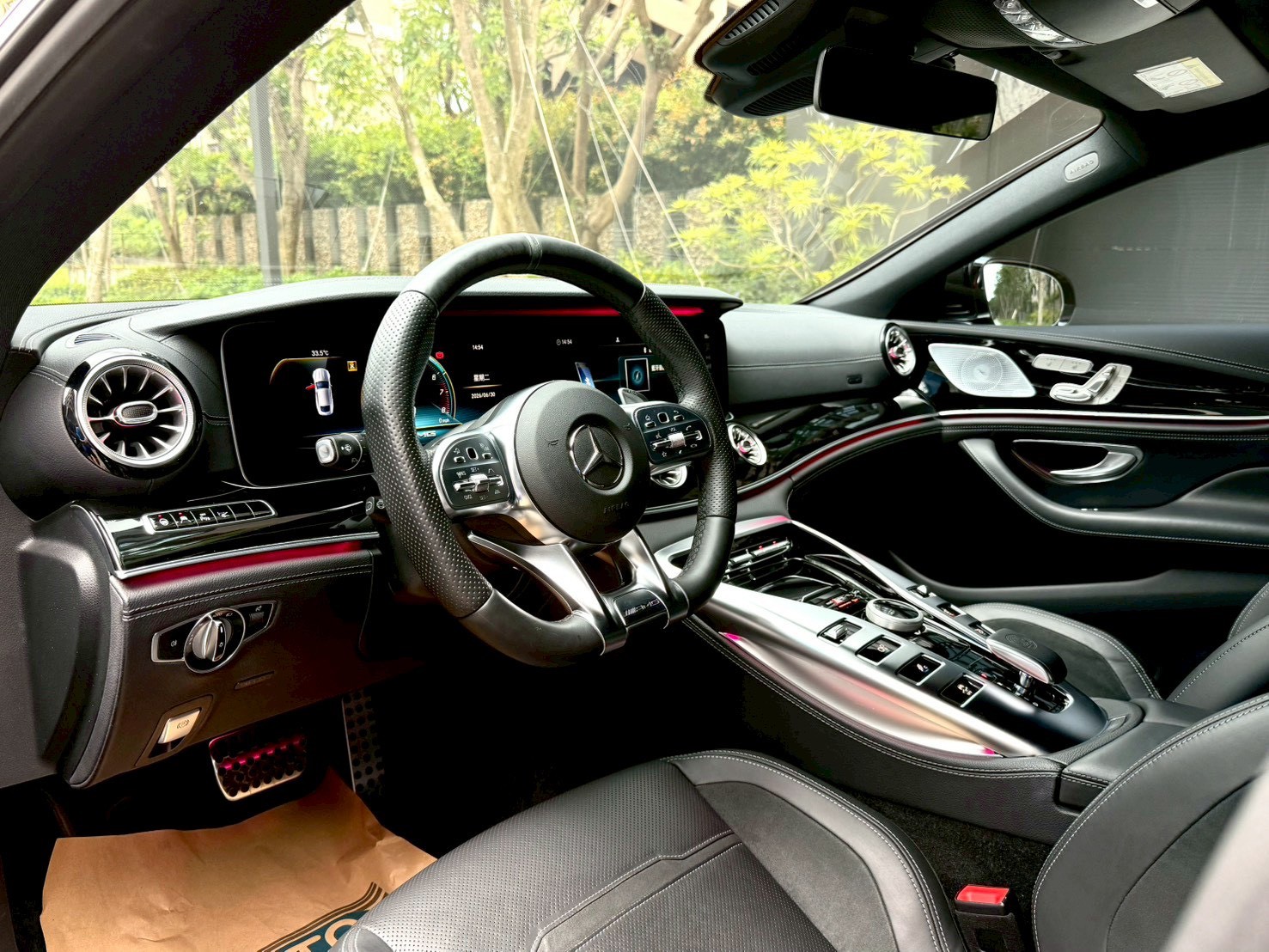 2020 M-Benz AMG GT 4-Door Coupé 43 西裝暴徒