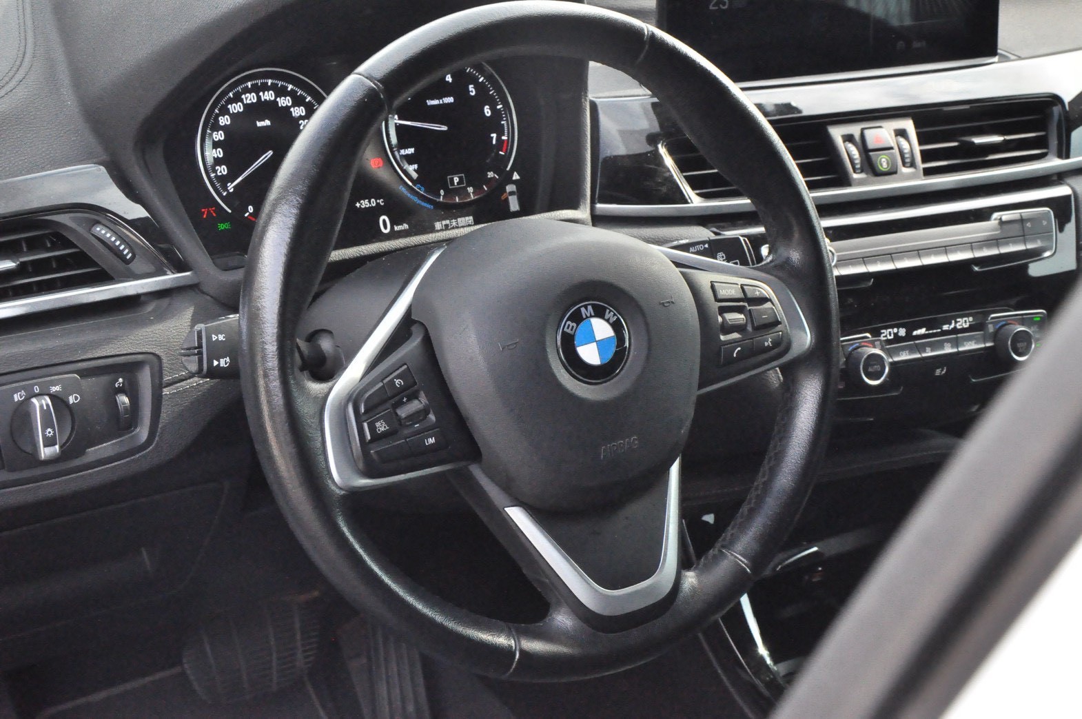 2018 BMW X2 sDrive18i 極地白