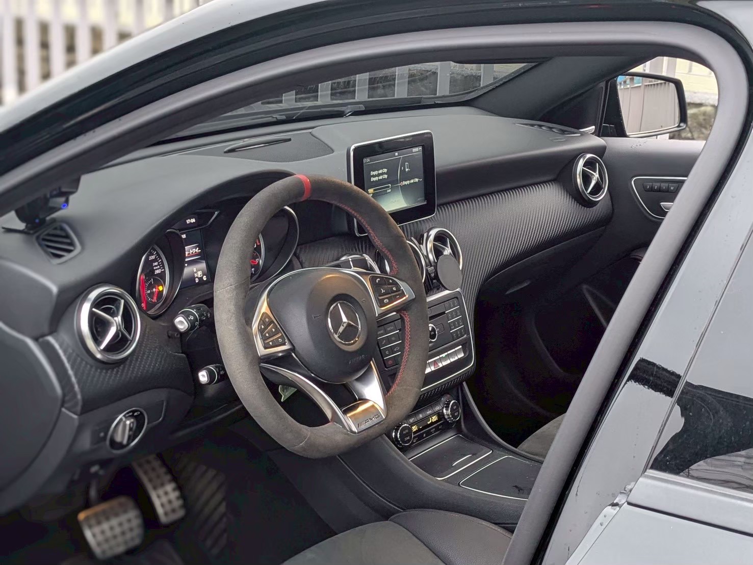 201516 A180 AMG 全景 HK音響 記憶座椅 自動停車 45樣式方向盤